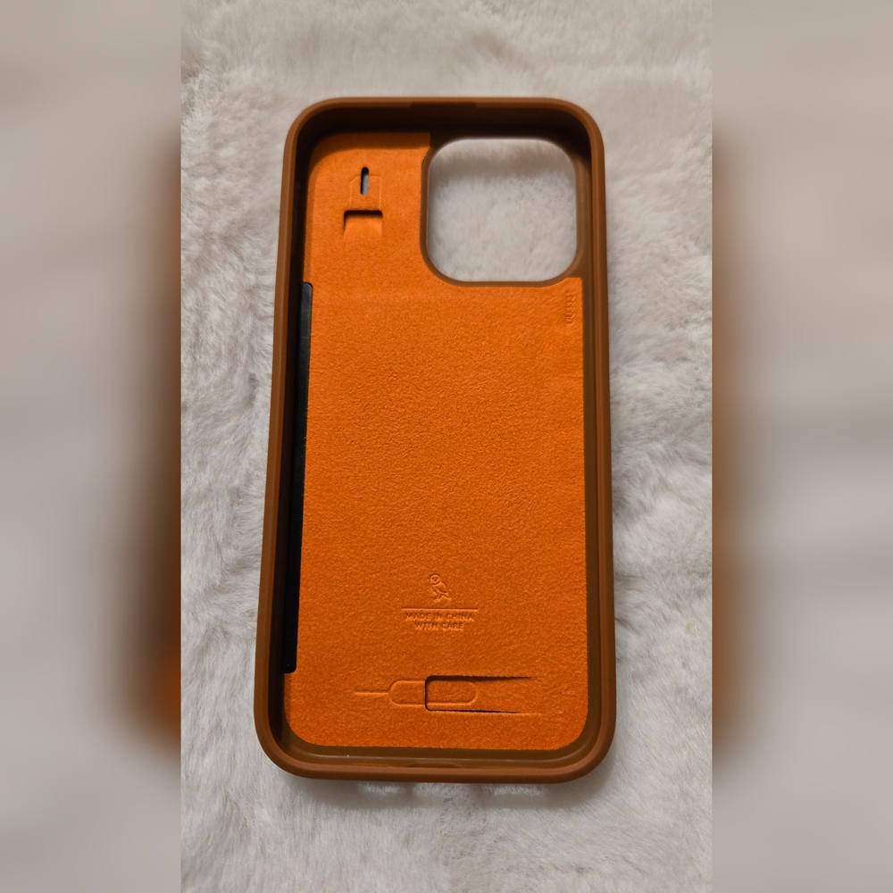 Bellroy Leather Case For iPhone 15 Pro Max (6.7") 3 Card Terracotta New In Box - Picture 7 of 16